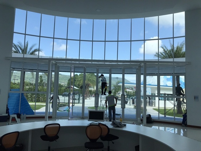 รับติดฟิล์มอาคาร  ภูเก็ต